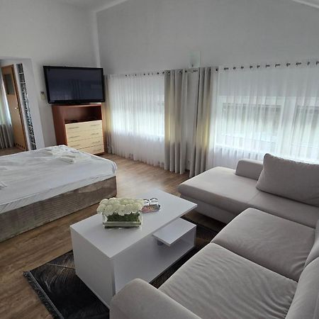 Motel Za Miedza Bralin 外观 照片