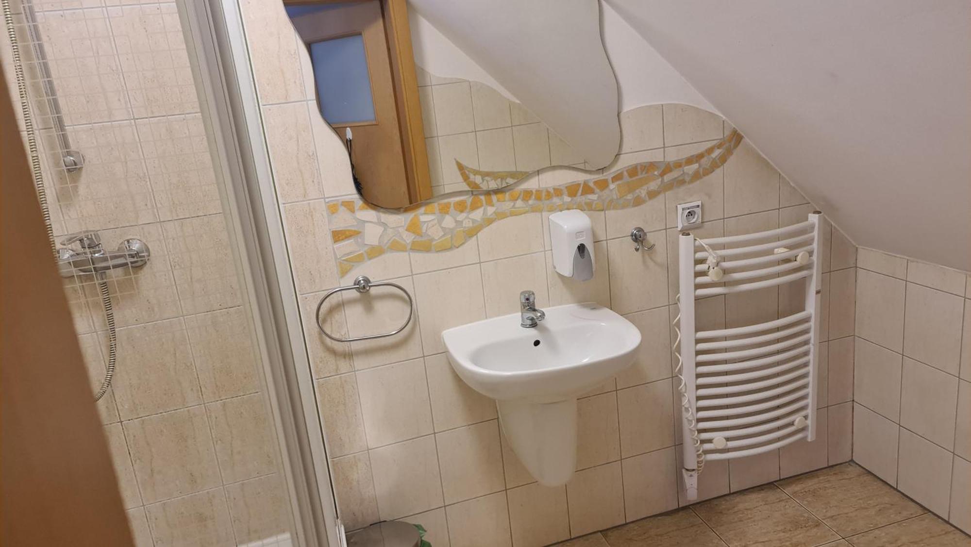 Motel Za Miedza Bralin 外观 照片