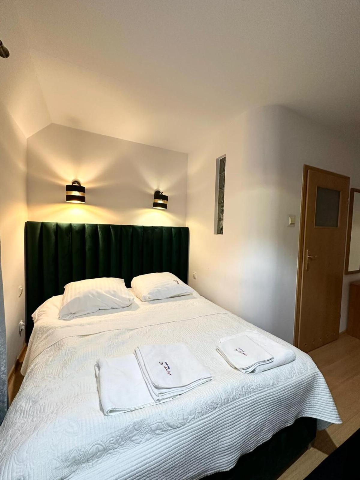Motel Za Miedza Bralin 外观 照片